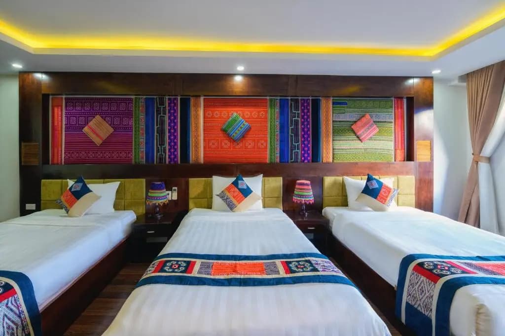 Standard Triple room with mountain view