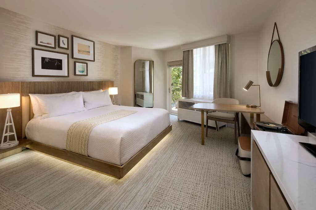 Standard Double room with balcony and with garden view full double bed