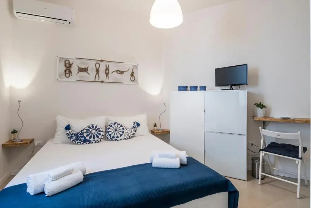 Standard Double room full double bed