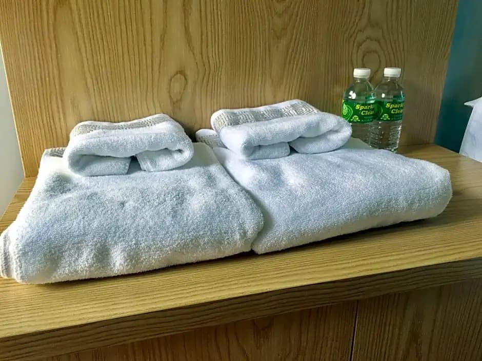 Economy room