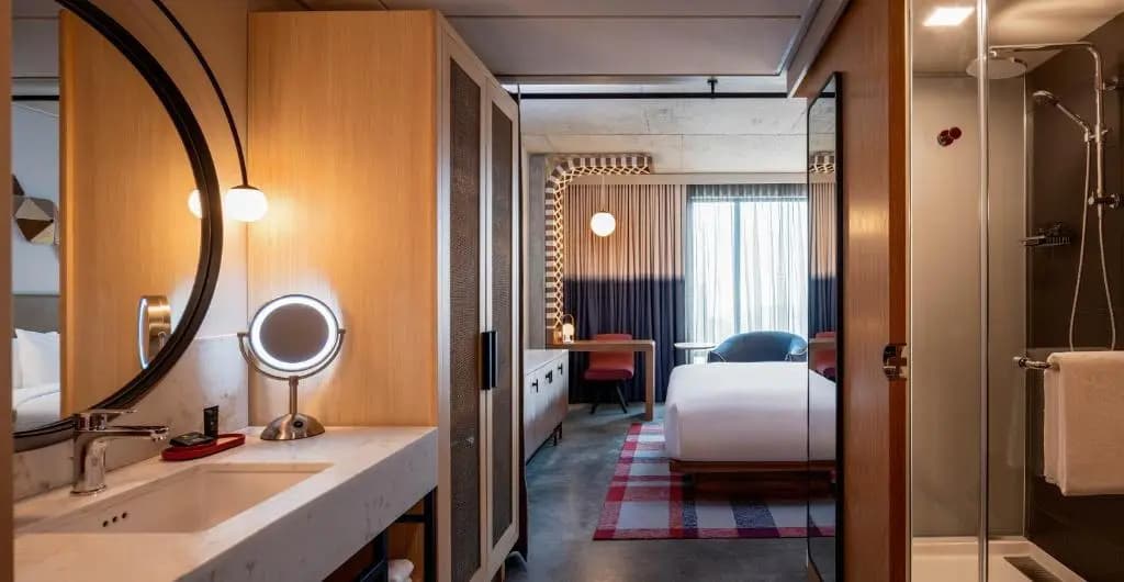 Accessible Double room full double bed