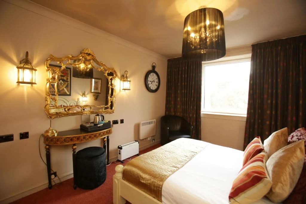 Standard Double Club room full double bed