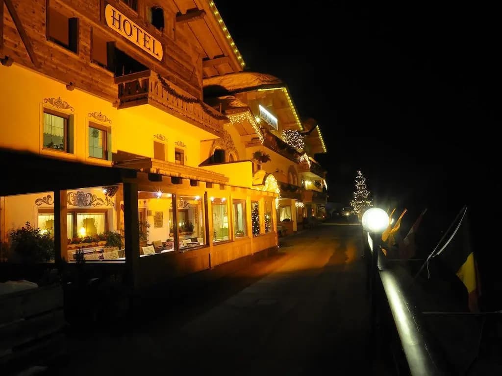 Hotel photo 1