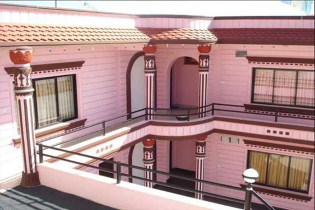 Hotel photo 1