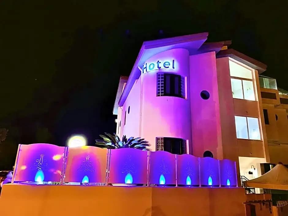 Hotel photo 1