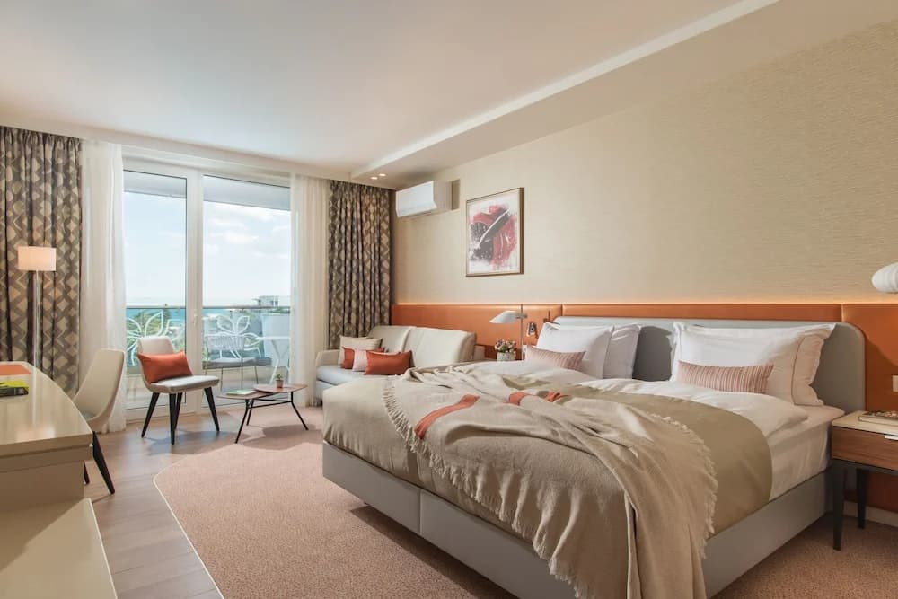 Standard Double room with sea view full double bed
