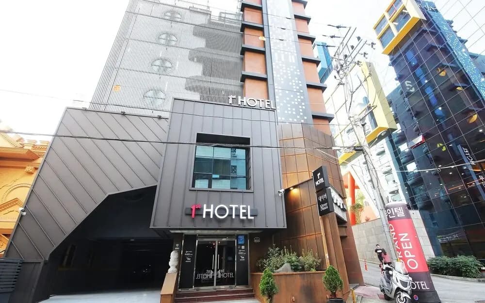 Hotel photo 1