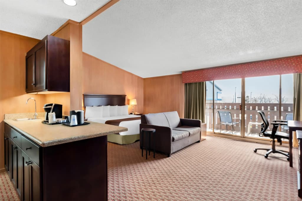 Standard Double room with balcony full double bed