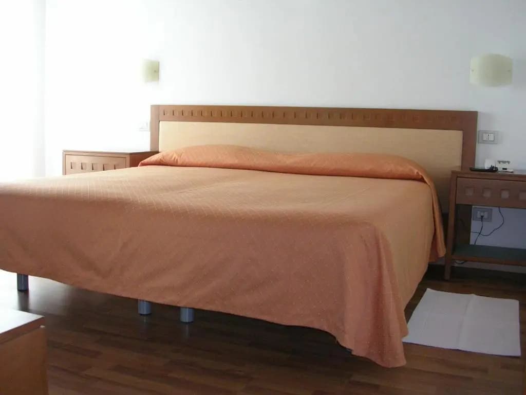 Standard Double room with sea view full double bed