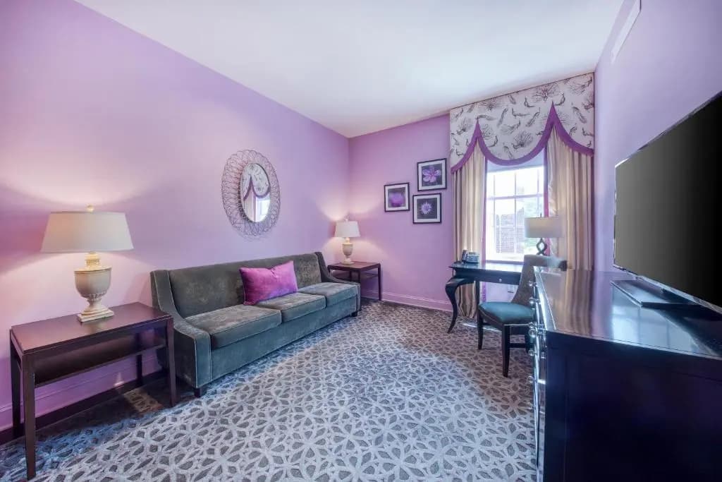 Deluxe Suite