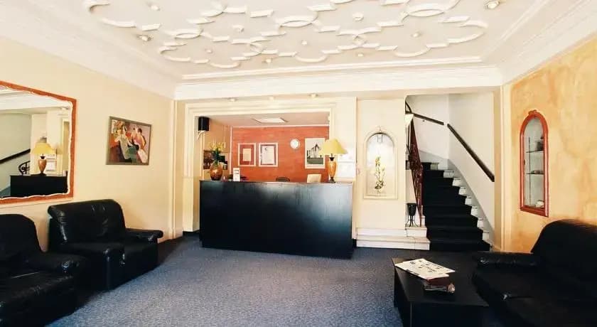 Hotel photo 2
