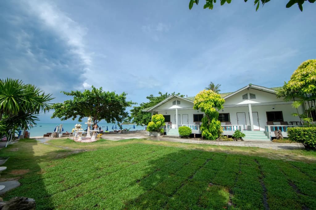 Bungalow beachfront