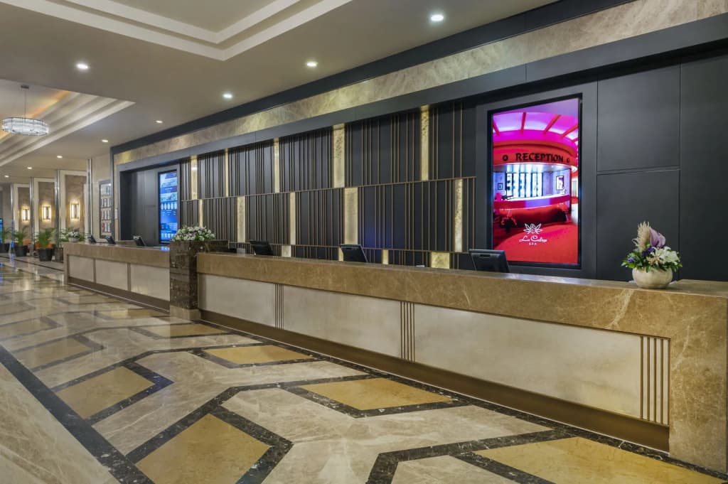 Hotel photo 12