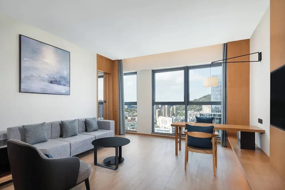 1 Bedroom Executive Suite