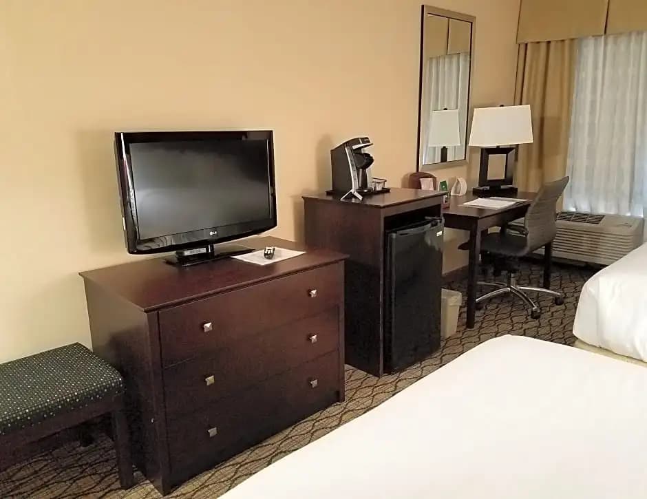 Premium Double room with garden view full double bed
