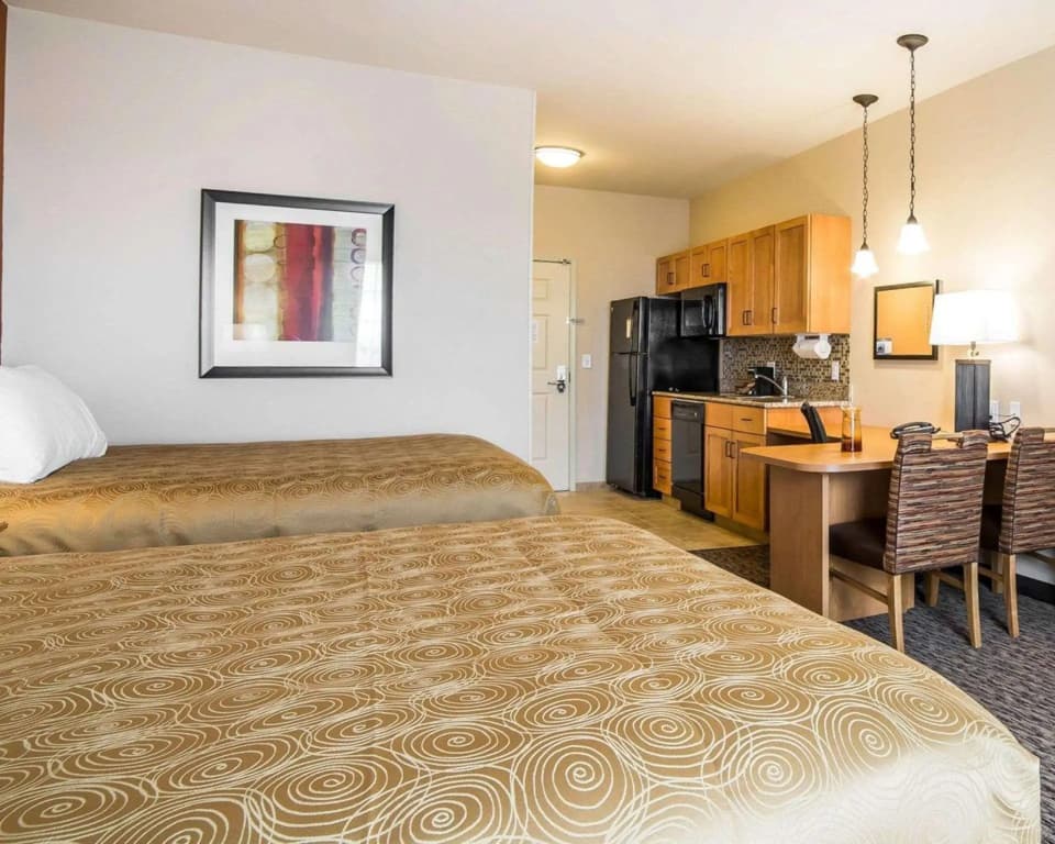 Quadruple Suite
