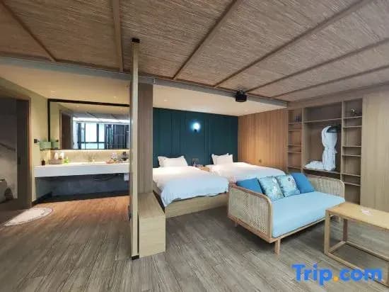 Standard room with garden view