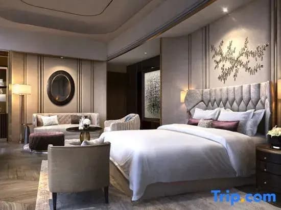Presidential Double Suite with river view full double bed
