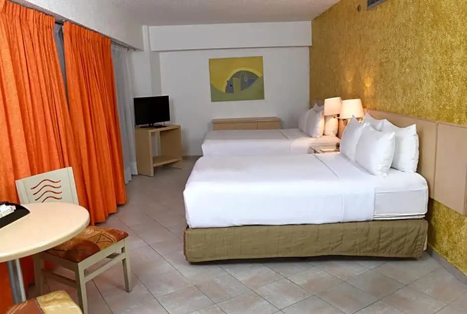 Quadruple Junior Suite