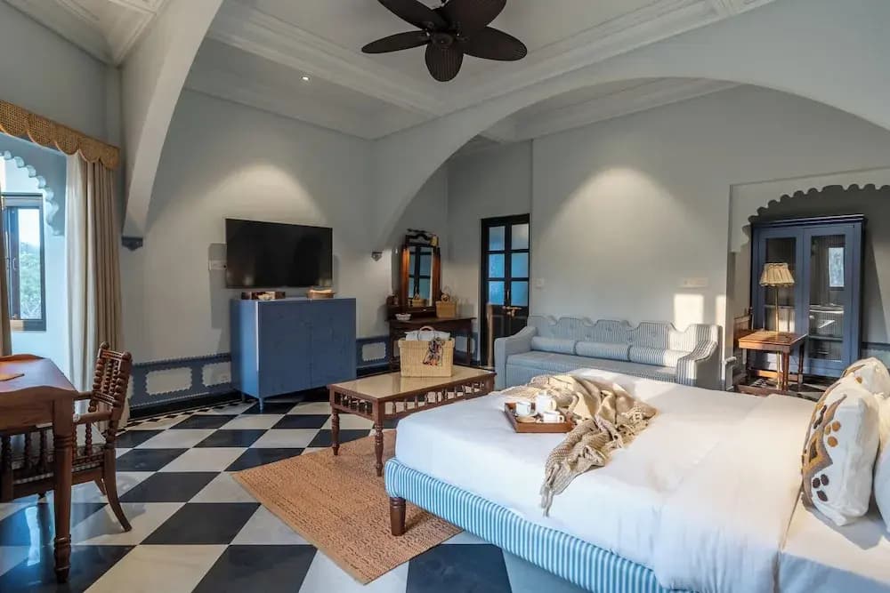 Premier room