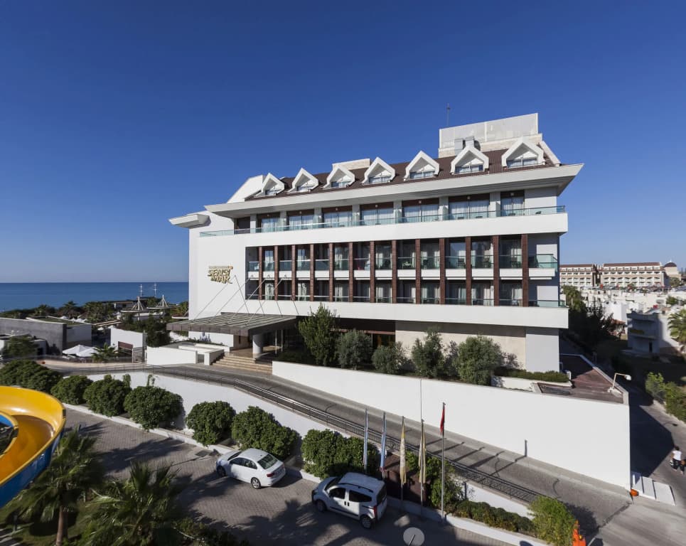 Hotel photo 1