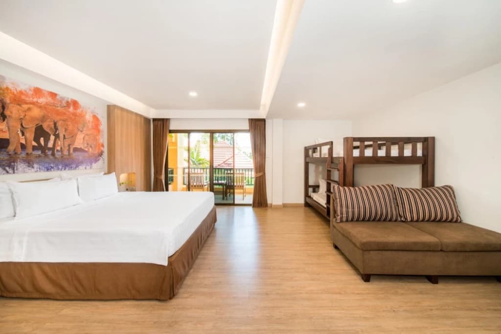 Hotel photo 12