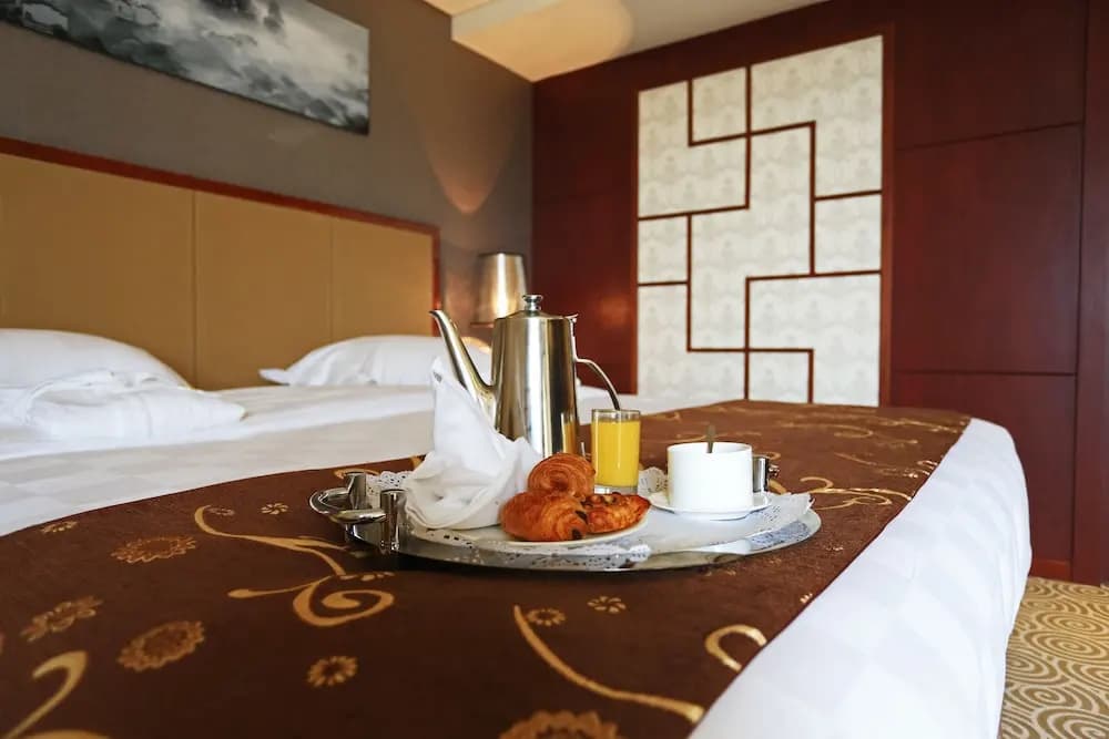 Suite with balcony