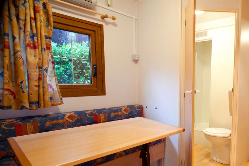 Comfort room