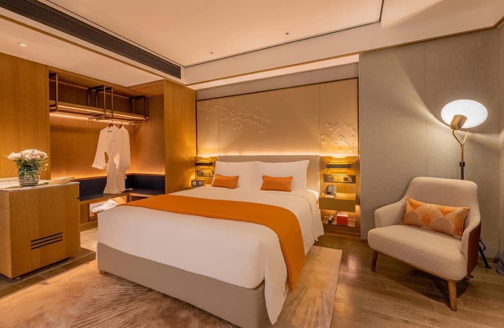 Premier room