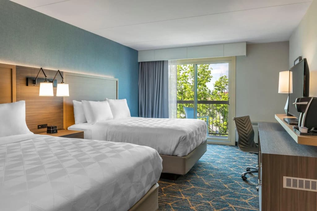 Standard Quadruple room with balcony