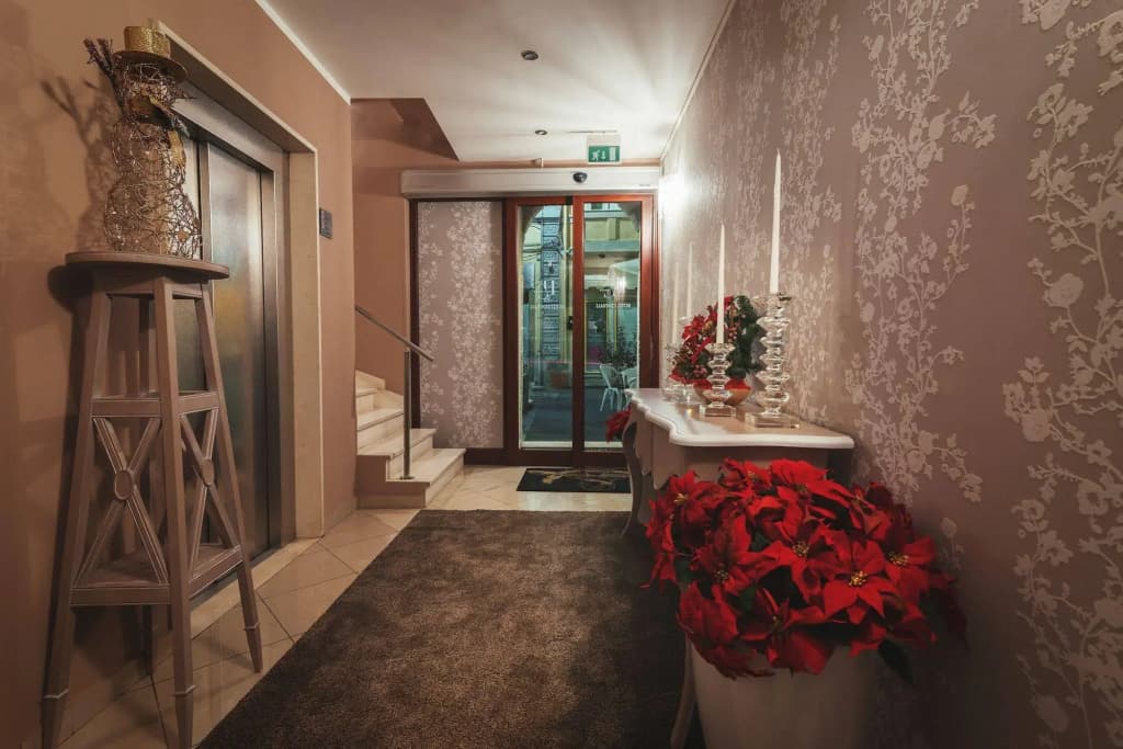 Hotel photo 10