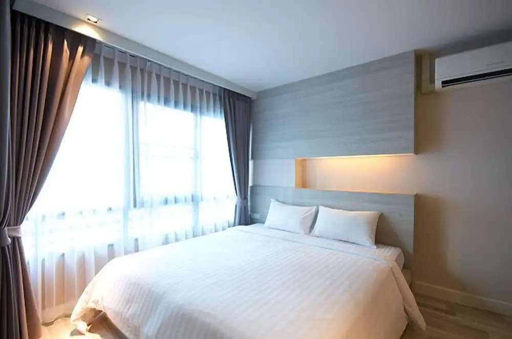 1 Bedroom Suite with balcony