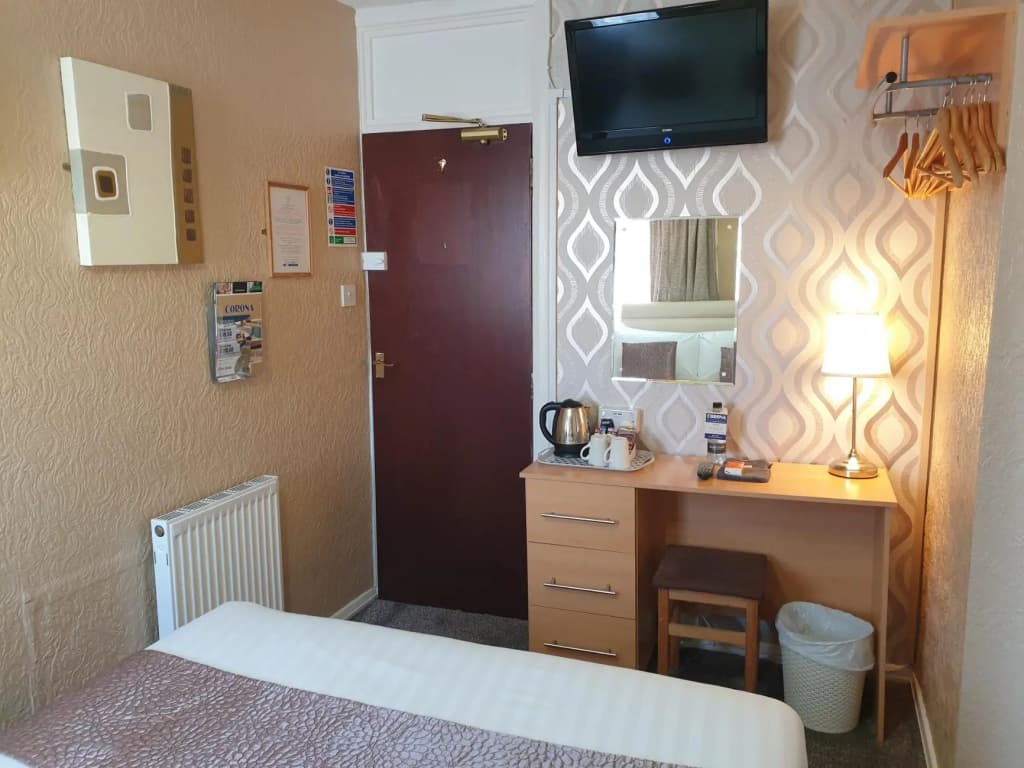 Economy room