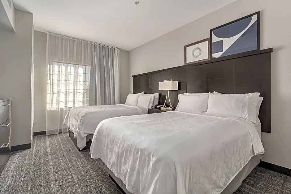 1 Bedroom Quadruple Suite