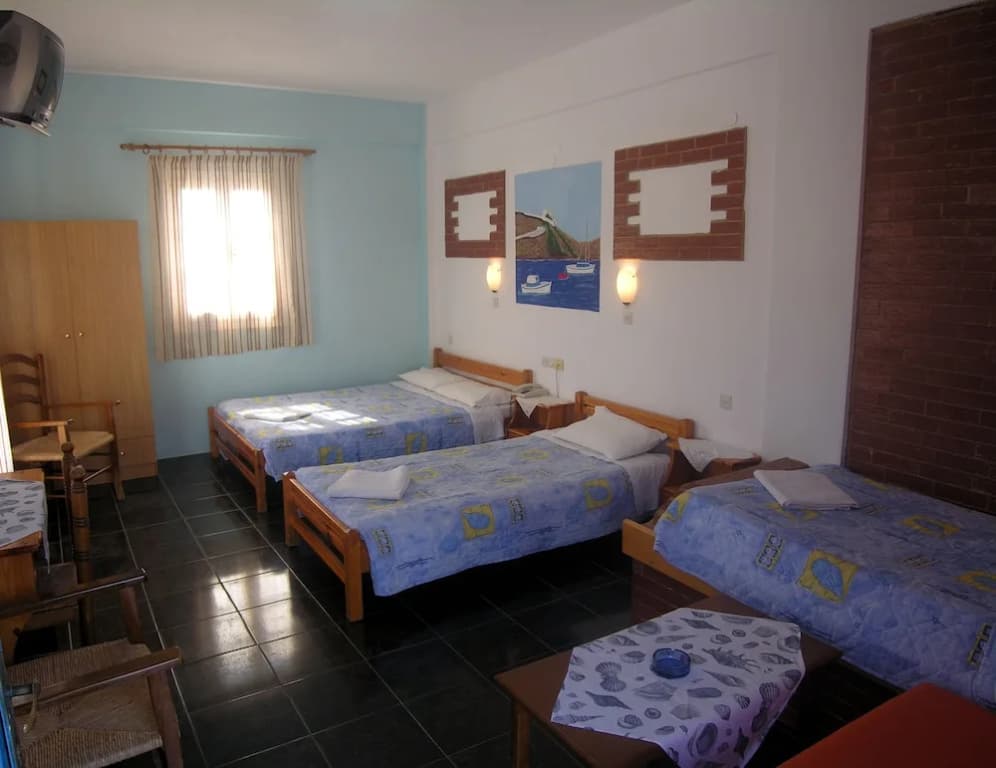Standard Triple room with balcony
