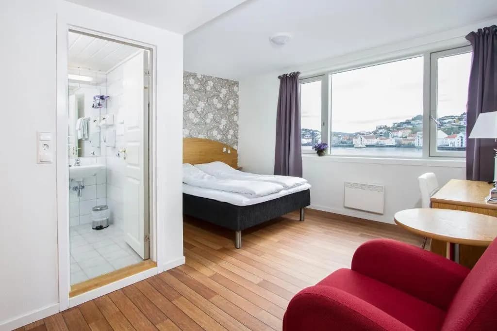 Superior Double room full double bed