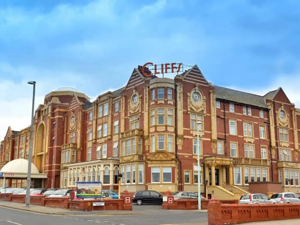 Hotel photo 1
