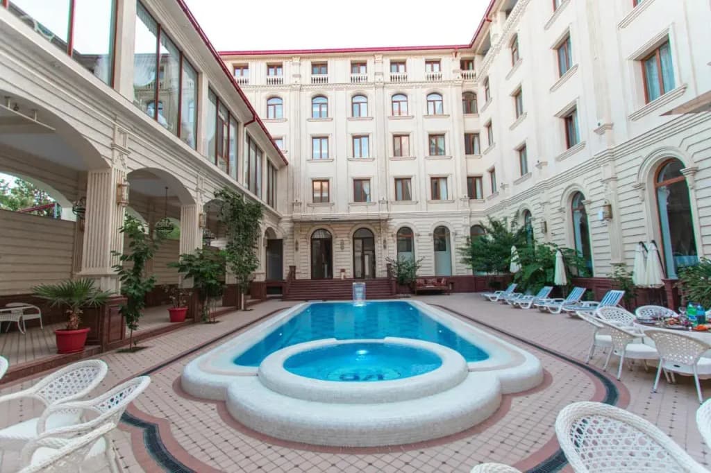 Hotel photo 12