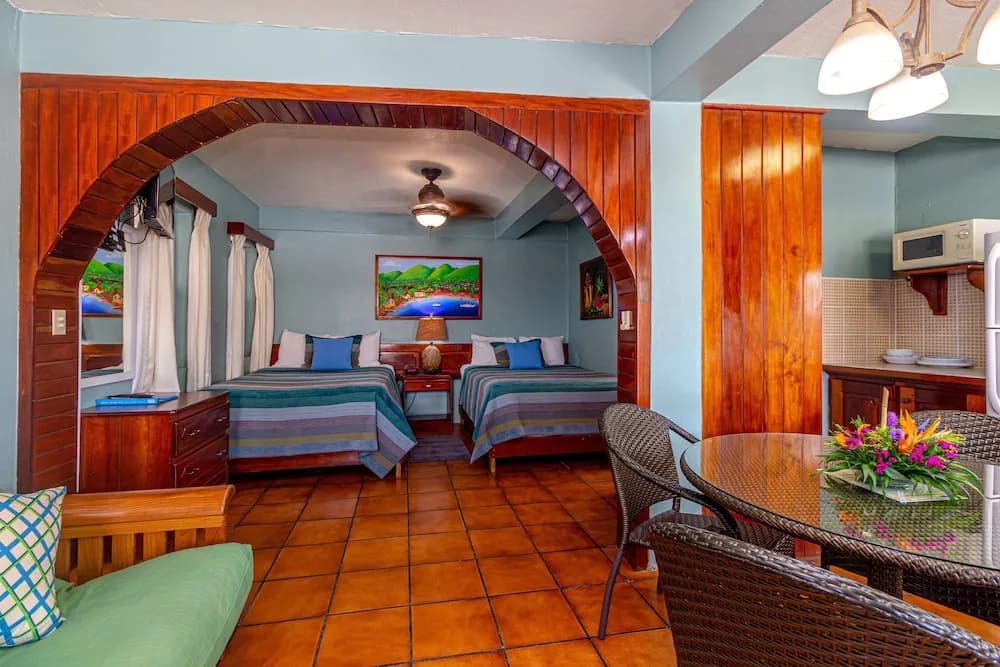 Standard Quadruple Suite with balcony