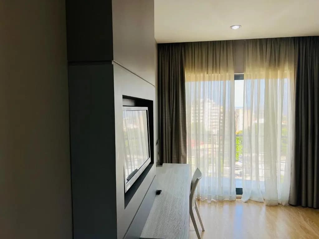 Deluxe Double Suite full double bed