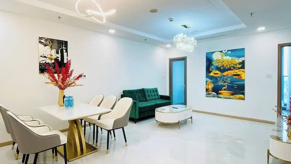 Family Apartment with balcony