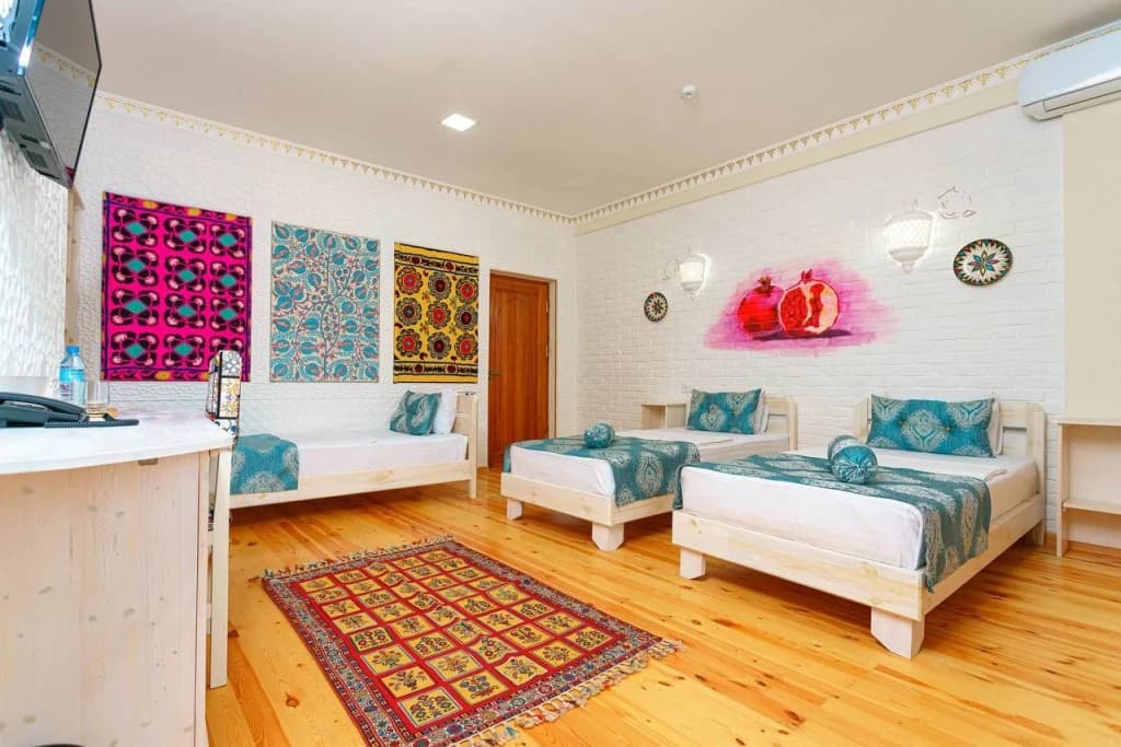 Standard Triple room