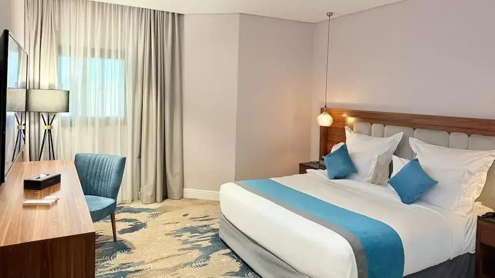 Superior Double Suite full double bed
