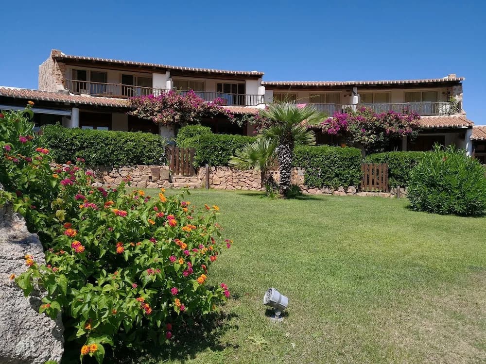3 Bedrooms Apartment with balcony