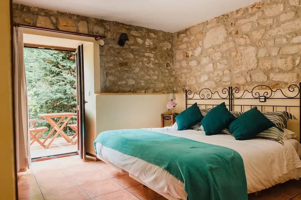 Standard Double room full double bed