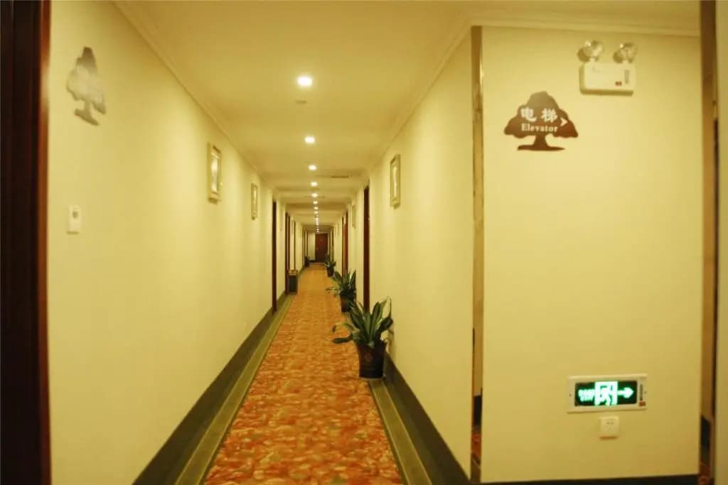 Hotel photo 12