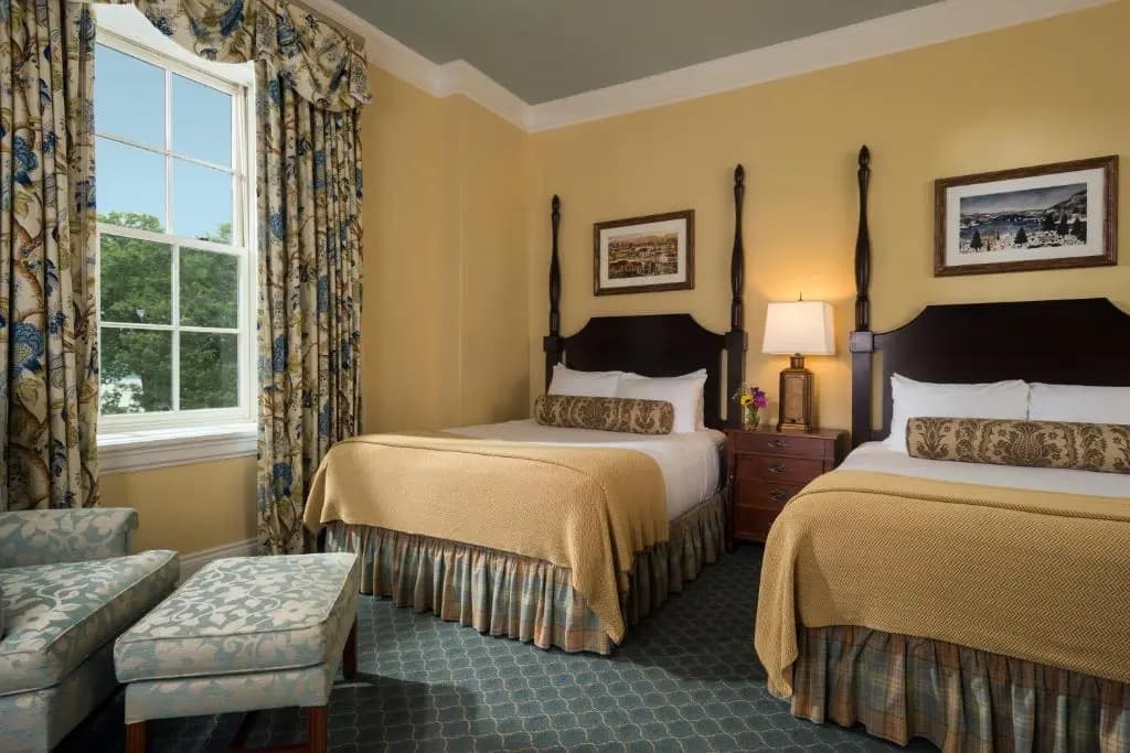 Deluxe Quadruple room