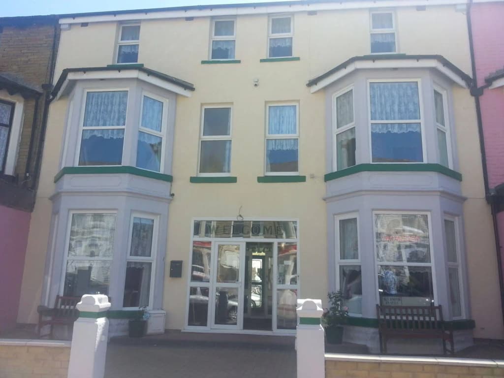 Hotel photo 1