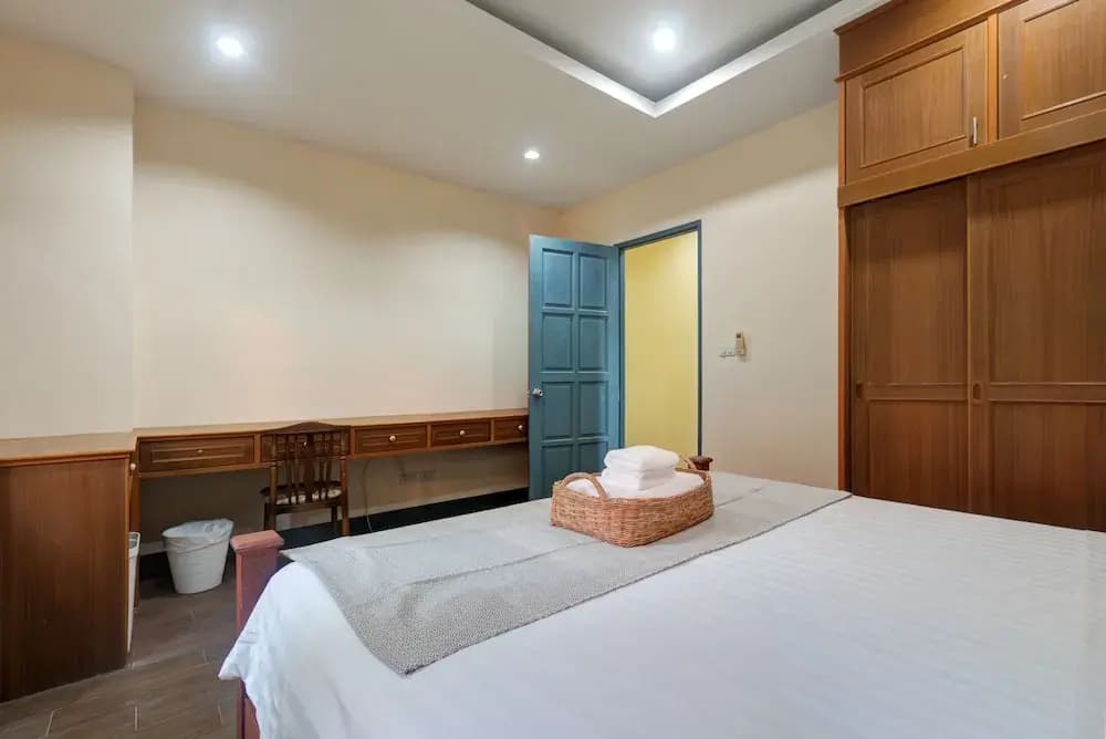 Deluxe Suite