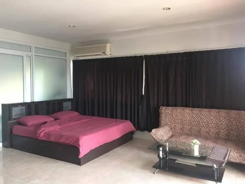 Apartment with balcony